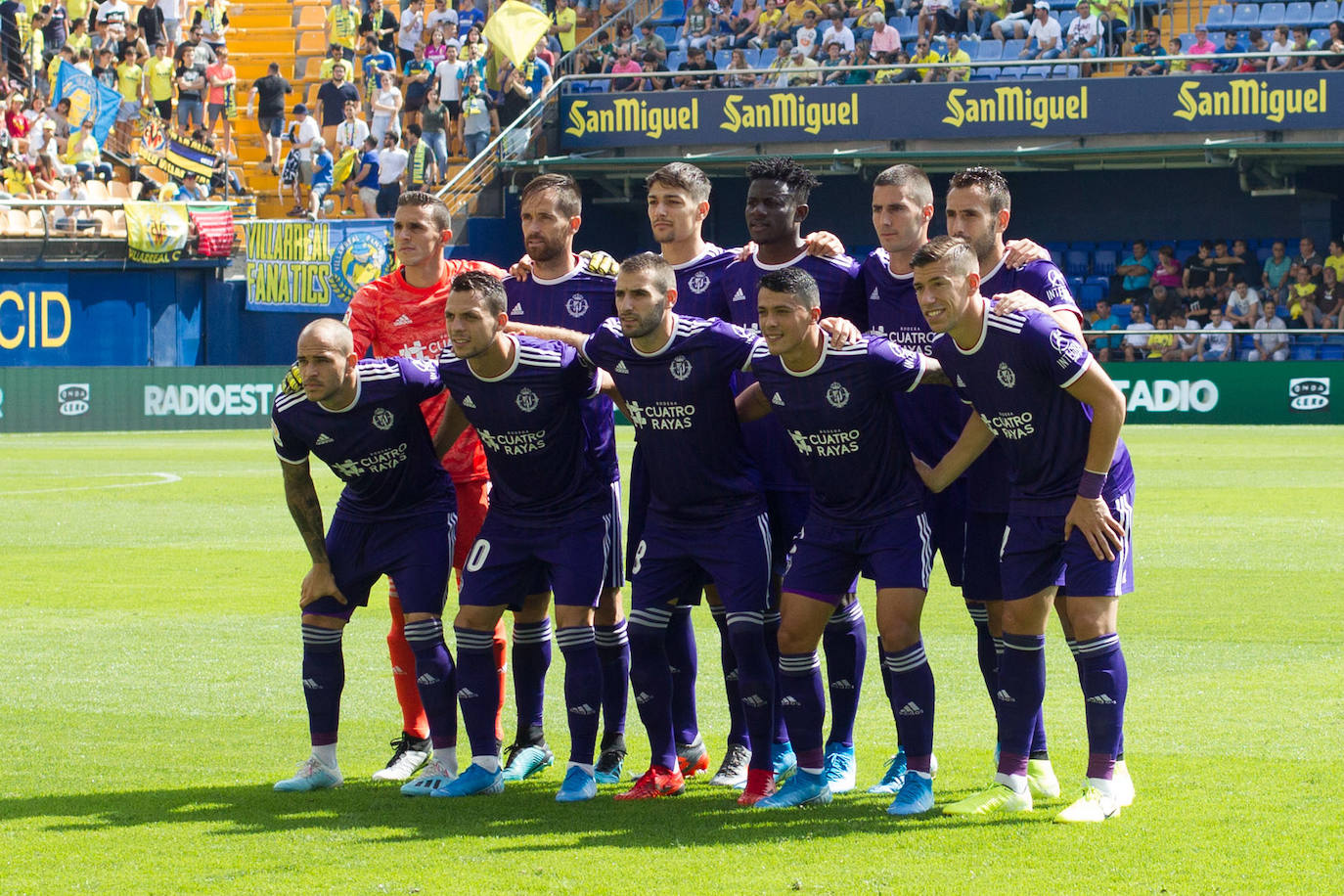 El Villarreal se llevó los tres puntos en juego (2-0) ante el Real Valladolid en La Cerámica en un duelo en el que la mayor ambición local, especialmente en la segunda parte, le dio sus frutos ante un rival que estuvo bien en defensa pero al que le faltó algo más en ataque.