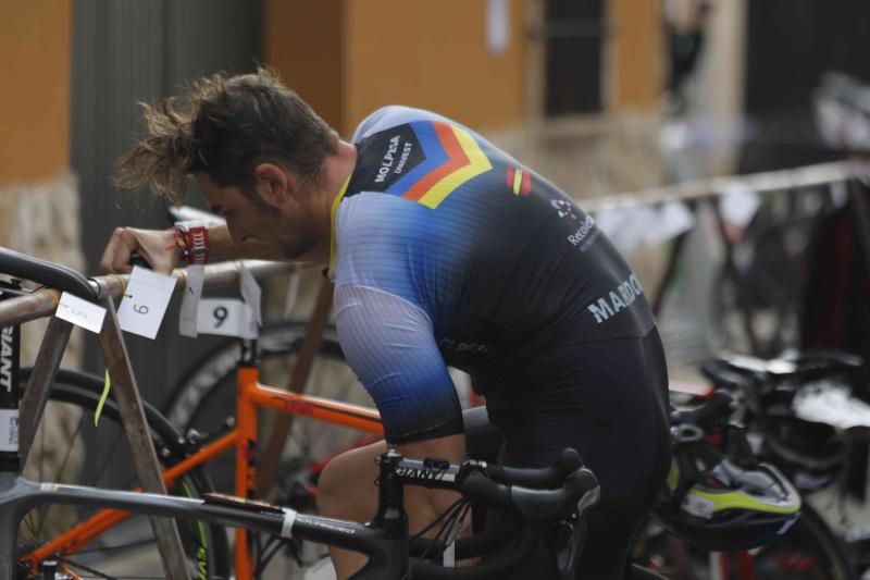 Fotos: Un centenar de atletas desafían a la lluvia en Valbuena de Duero (1/2)