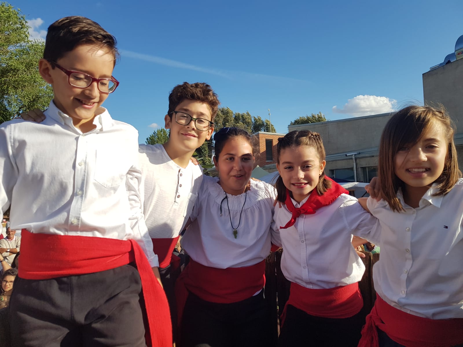 La pisada de la uva, el brindis y un teatro con marionetas clausuran dos días de actividades.