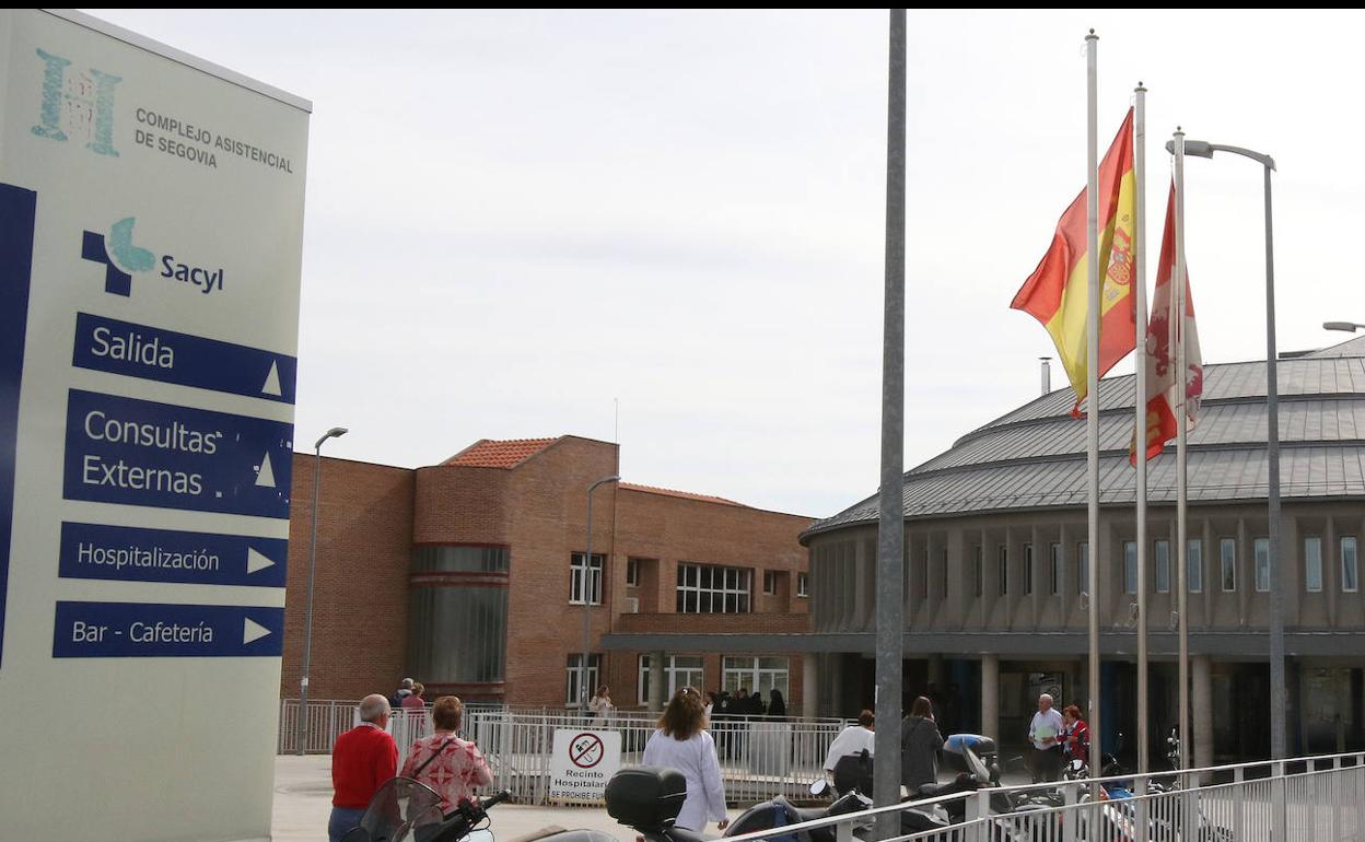 Entrada al Hospital General de Segovia. 