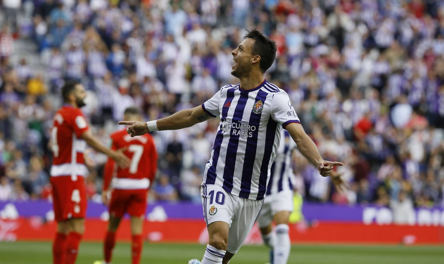 Óscar Plano adelantó al Real Valladolid después de una gran jugada llevada por Nacho, Guardiola y Toni Villa y empató Carlos Fernández