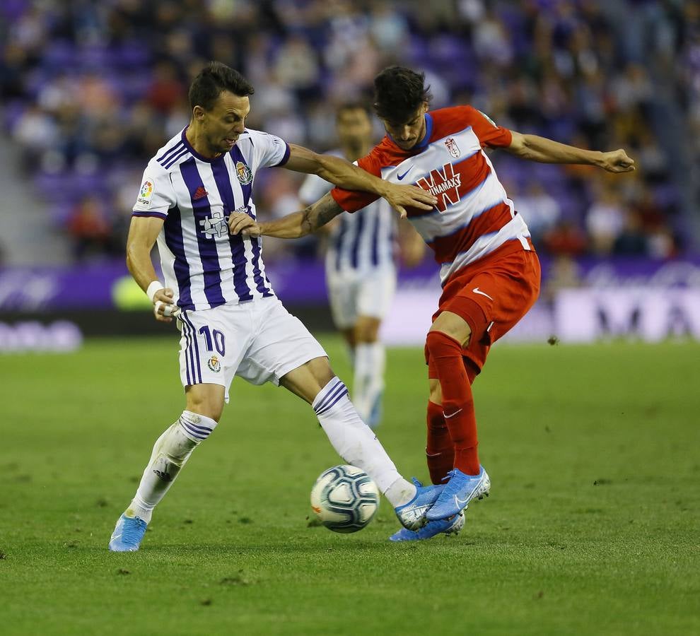 Óscar Plano adelantó al Real Valladolid después de una gran jugada llevada por Nacho, Guardiola y Toni Villa y empató Carlos Fernández