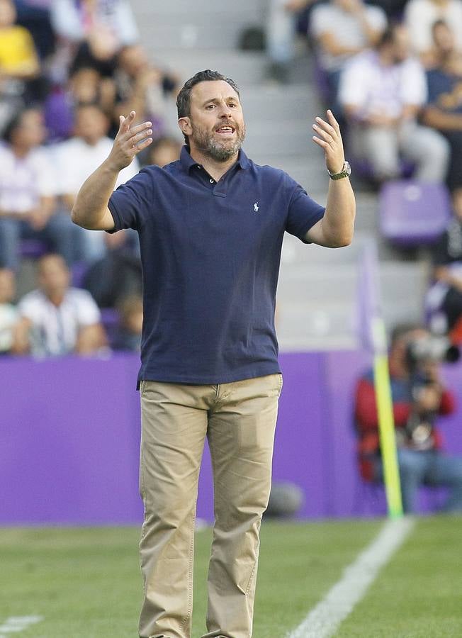 Óscar Plano adelantó al Real Valladolid después de una gran jugada llevada por Nacho, Guardiola y Toni Villa y empató Carlos Fernández