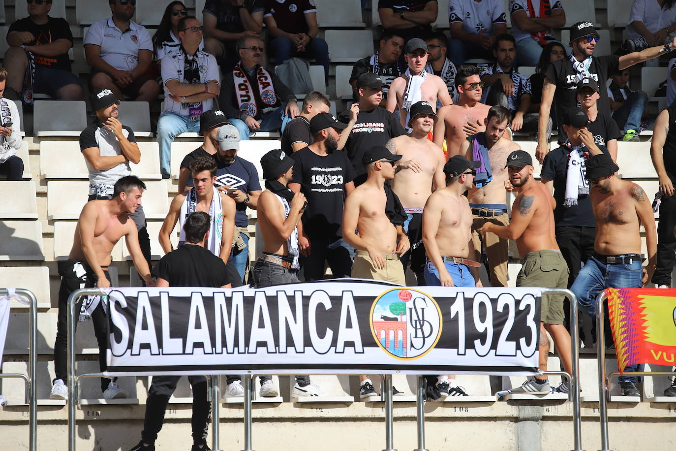 Partido del Burgos CF contra el Salamanca CF. 