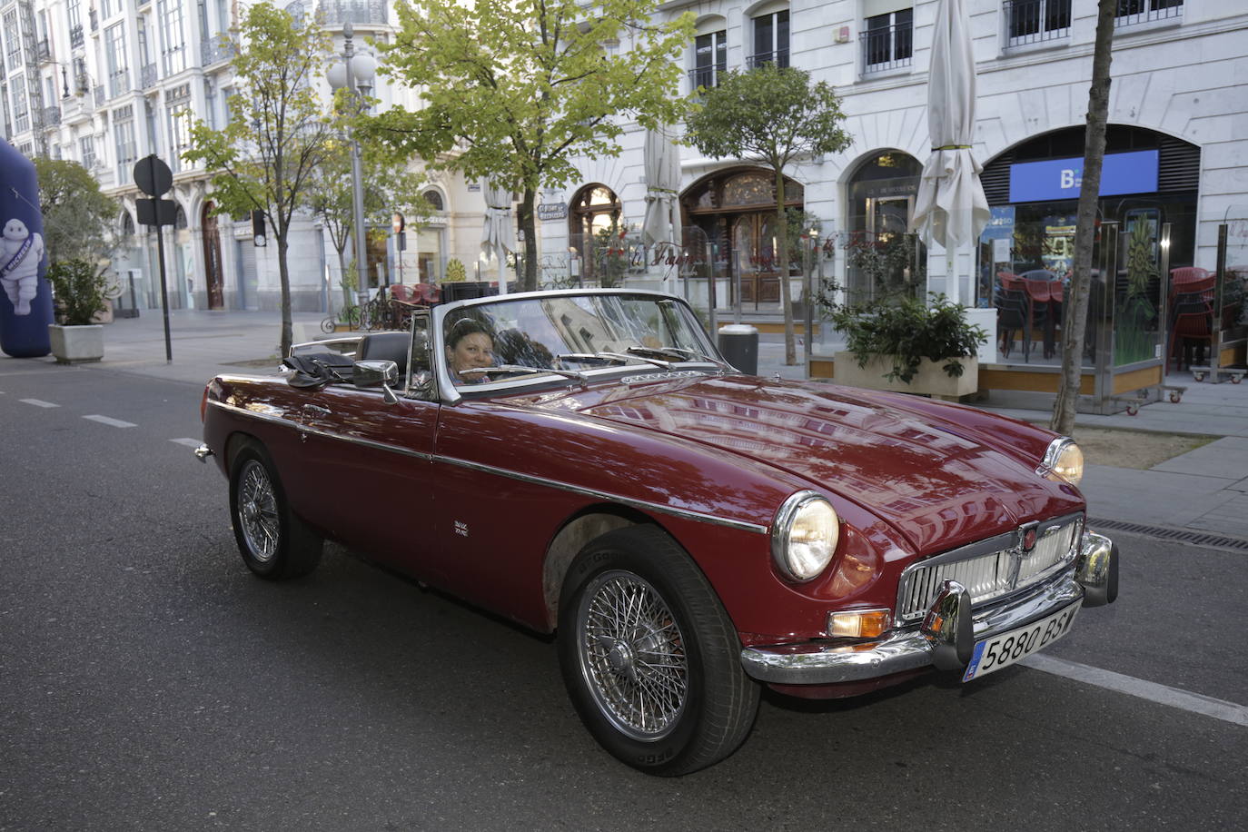 El Valladolid Motor Vintage celebra su séptima edición con récord de participación.