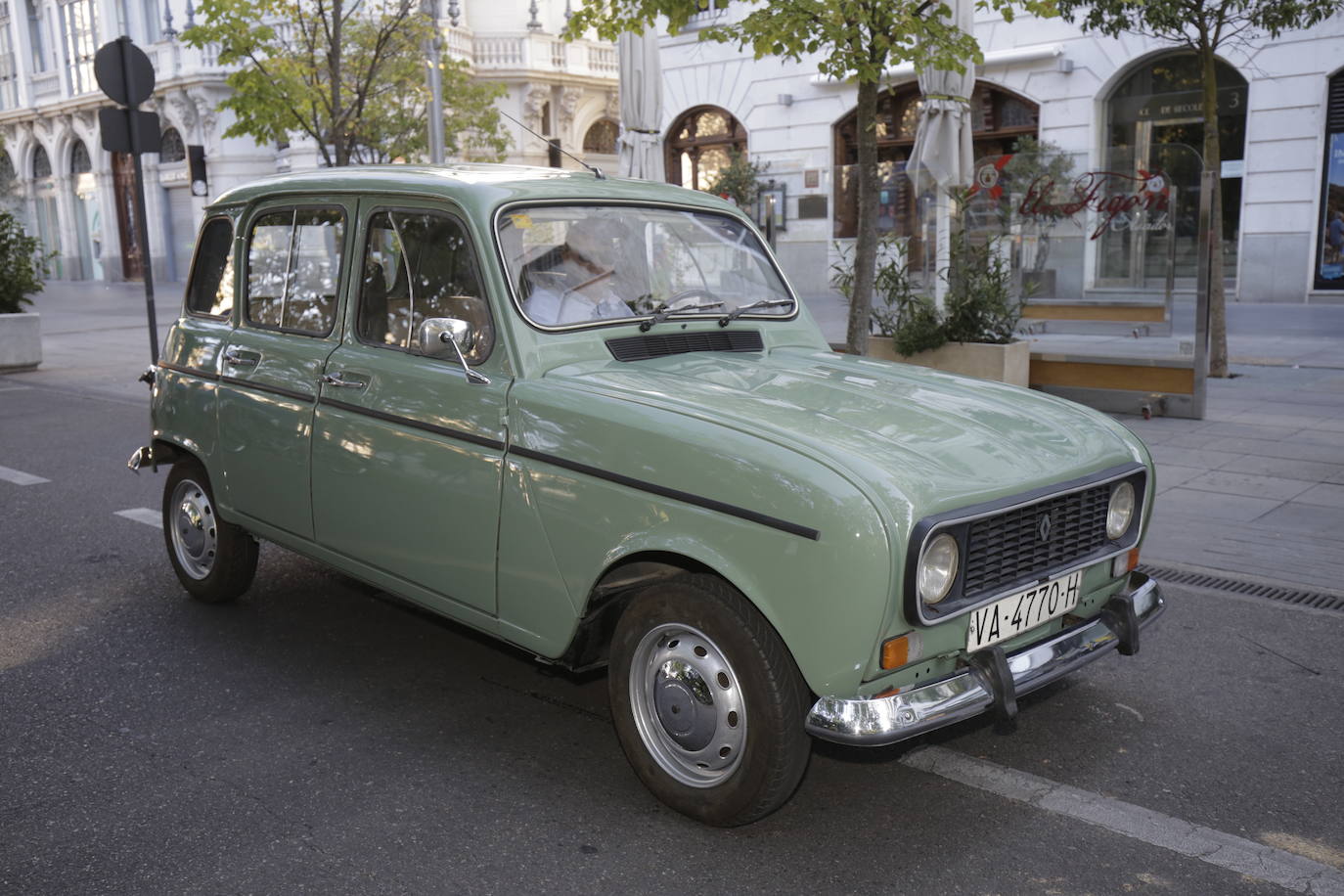 El Valladolid Motor Vintage celebra su séptima edición con récord de participación.