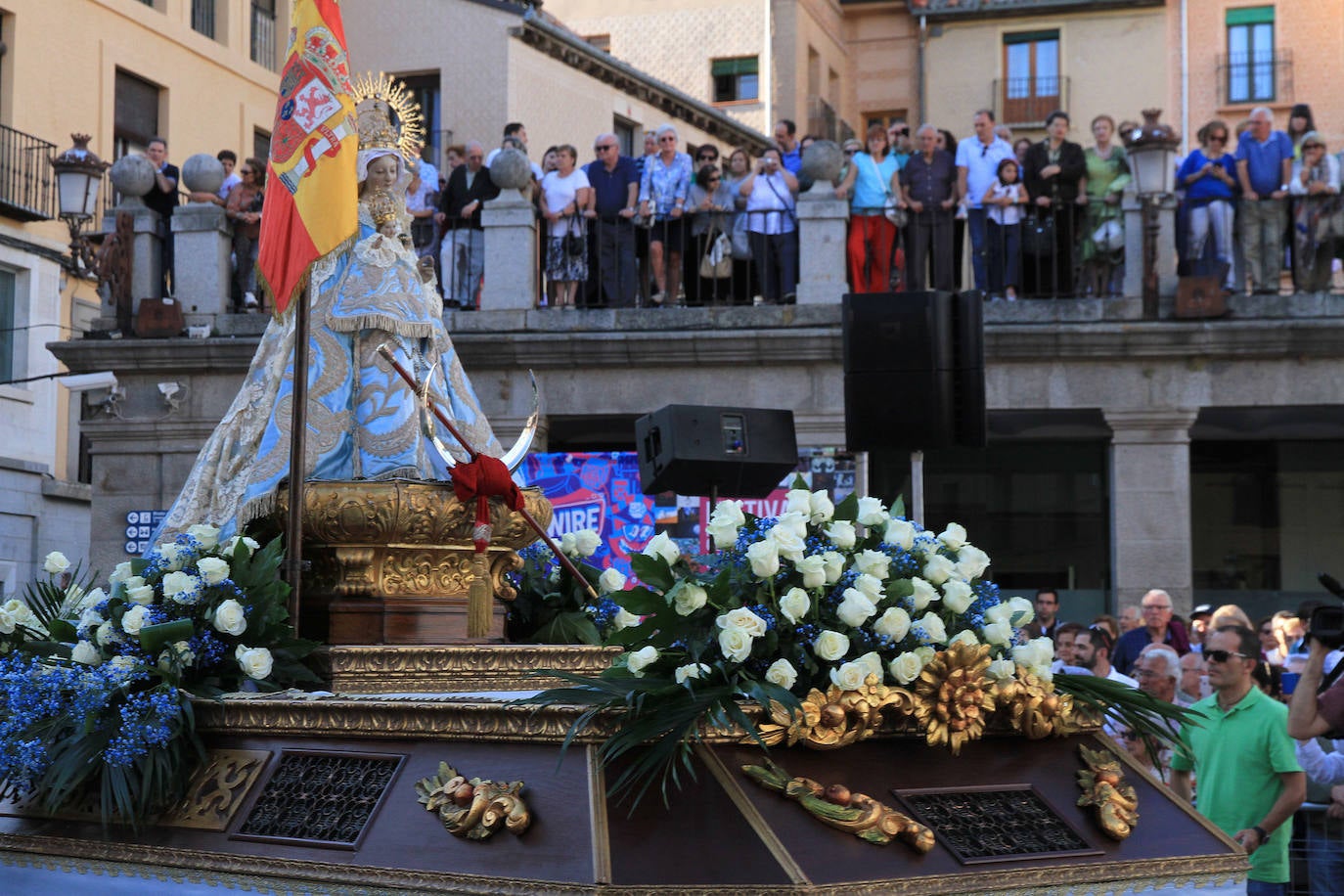 Finaliza la solemne novena de la patrona de Segovia, que ha sido acompañada por miles de segovianos en el traslado desde la Catedral