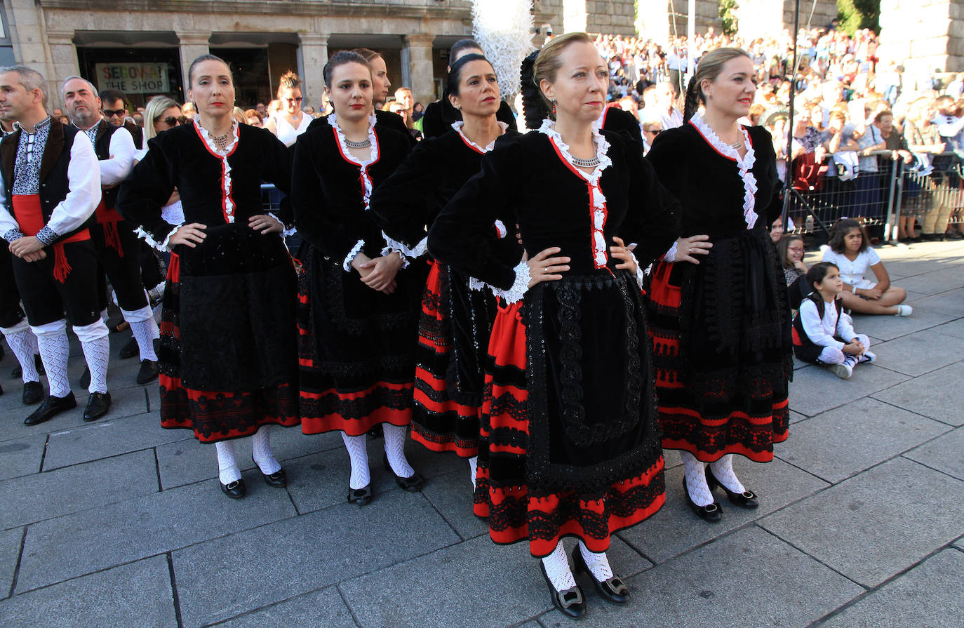 Finaliza la solemne novena de la patrona de Segovia, que ha sido acompañada por miles de segovianos en el traslado desde la Catedral