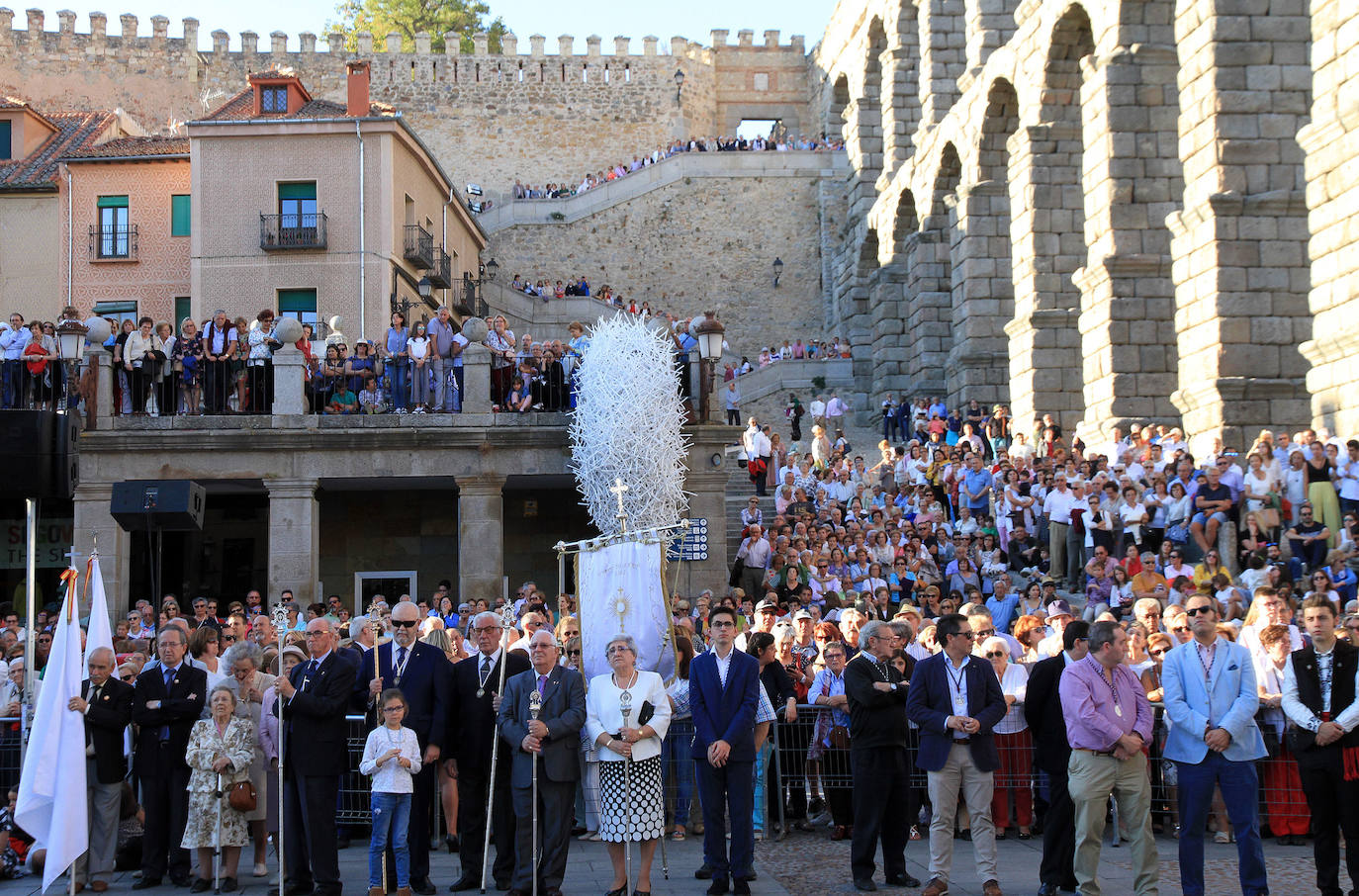 Finaliza la solemne novena de la patrona de Segovia, que ha sido acompañada por miles de segovianos en el traslado desde la Catedral