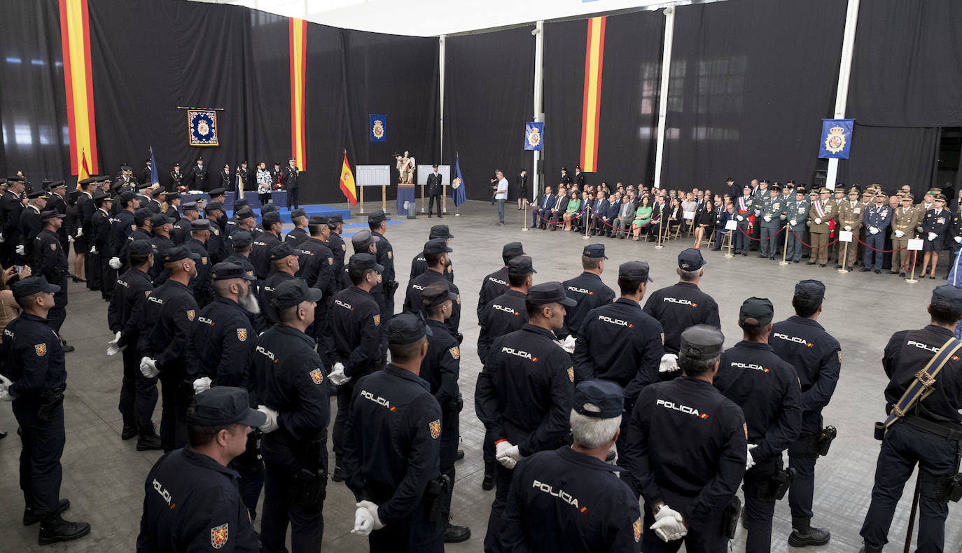 Celebración de los Ángeles Custodios, patrón de la Policía Nacional. 