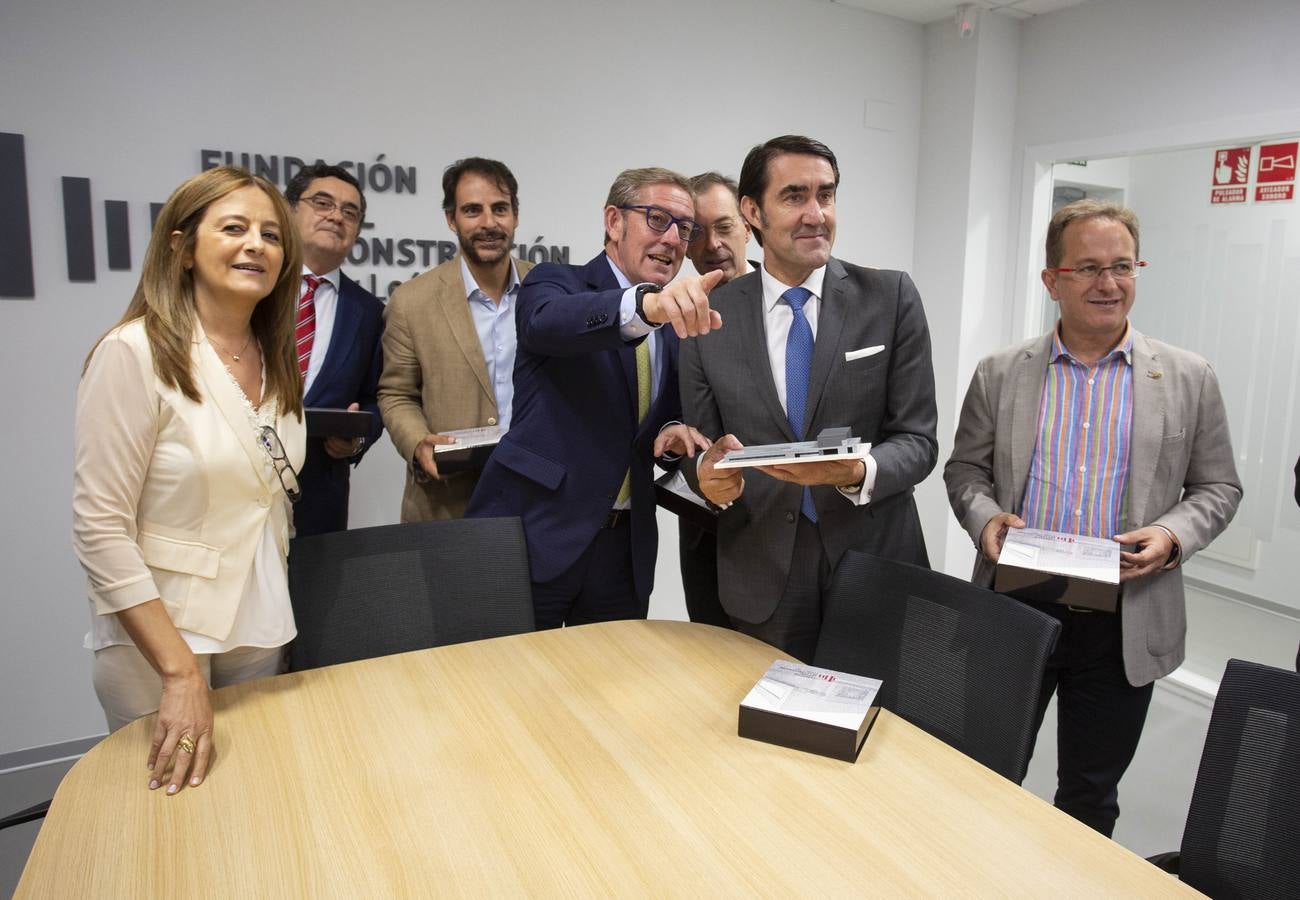 Se trata de unas instalaciones ubicadas en la calle Santa María de la Cabeza, donde la fundación, una institución paritaria participada por empresas y sindicatos, pretende formar a más de 1.000 trabajadores del sector al año