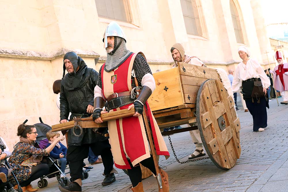 Las calles burgalesas retroceden este fin de semana al siglo XI, época del conocido Cid Campeador, con un amplio programa de actos. 