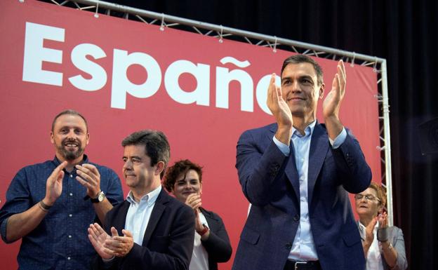 Pedro Sánchez, en un mitin celebrado el pasado día 1 en Huesca ante los principales responsables del partido. 