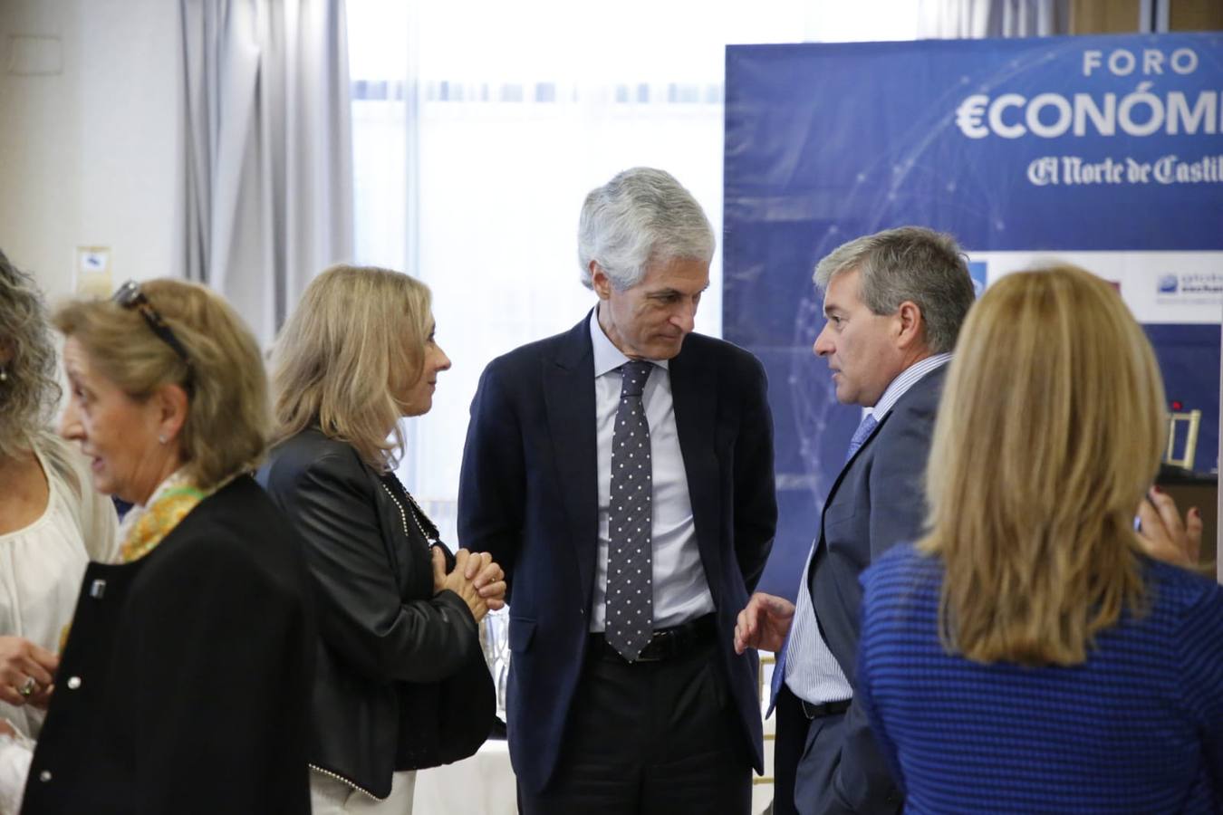 Fotos: Suárez Illana abre el Foro Económico en Salamanca