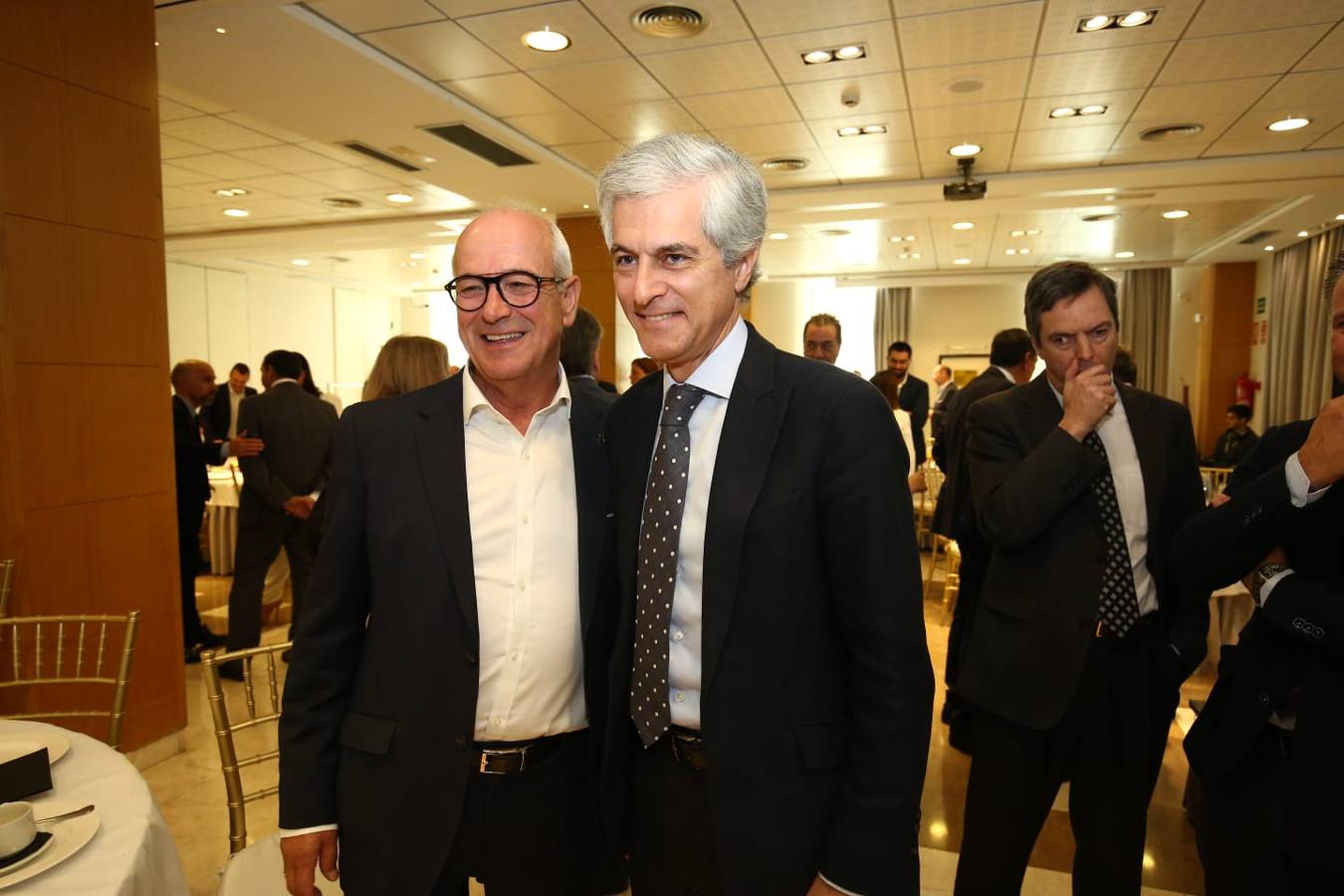 Fotos: Suárez Illana abre el Foro Económico en Salamanca