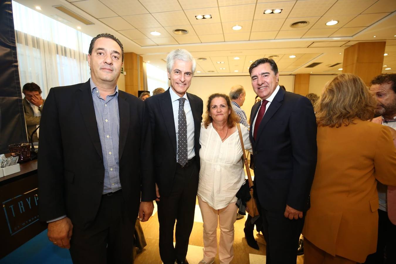Fotos: Suárez Illana abre el Foro Económico en Salamanca