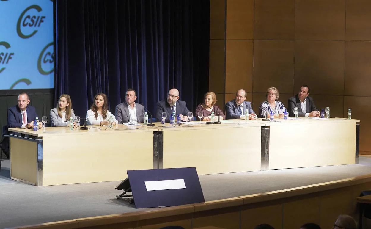 Ejecutiva del sindicato CSIF, elegida ayer en el IX Congreso Nacional, celebrado en Valladolid. 