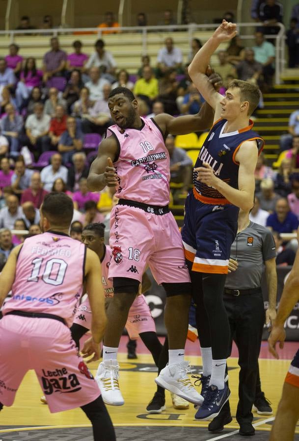 Un parcial de 21-1 en seis minutos le sirve para abrir brecha y deshacerse de un rival muy verde