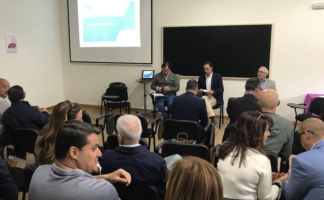 Asistentes a la jornada sobre el campo. 