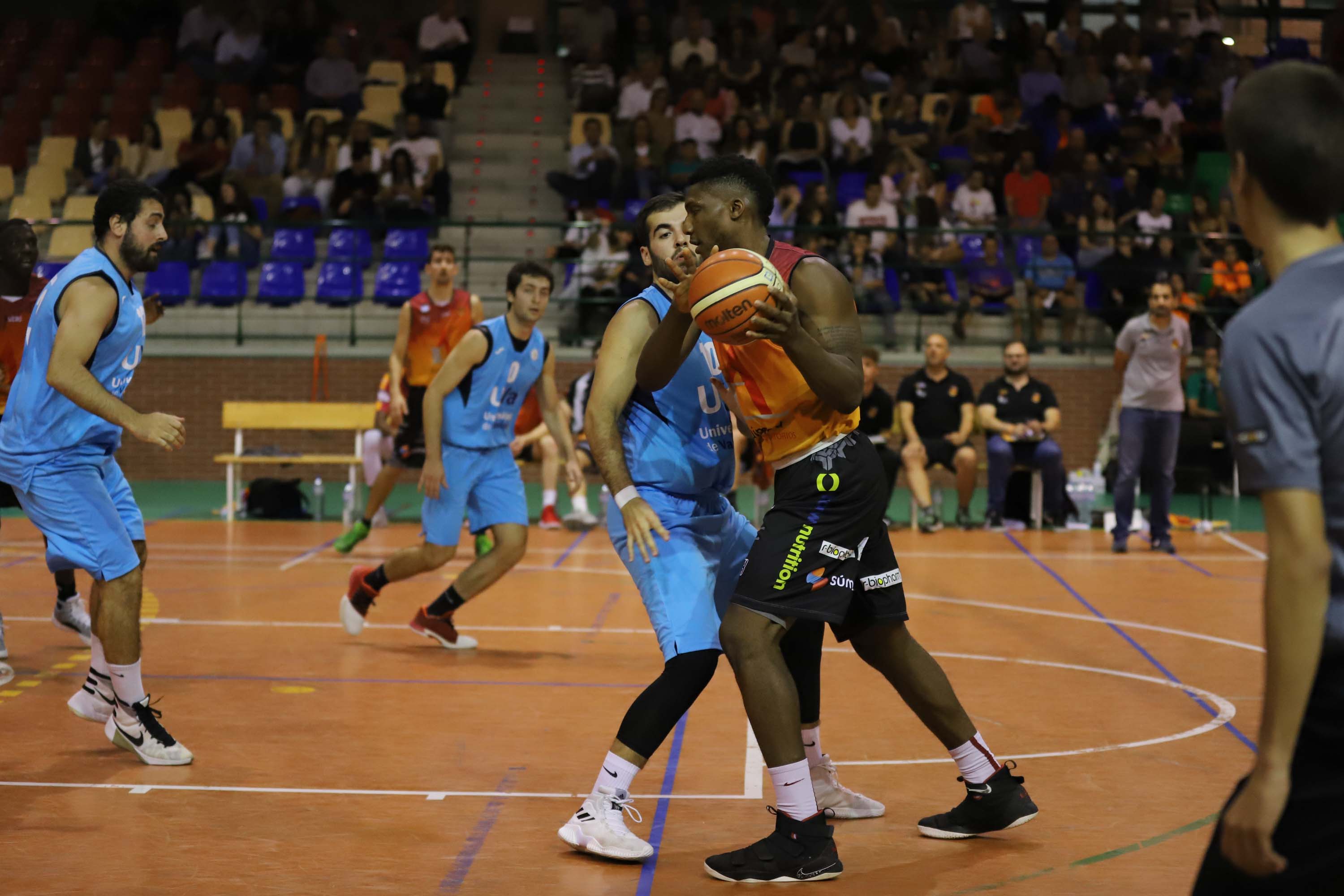 Aquimisa Carbajosa Basket- UVA de Valladolid. 