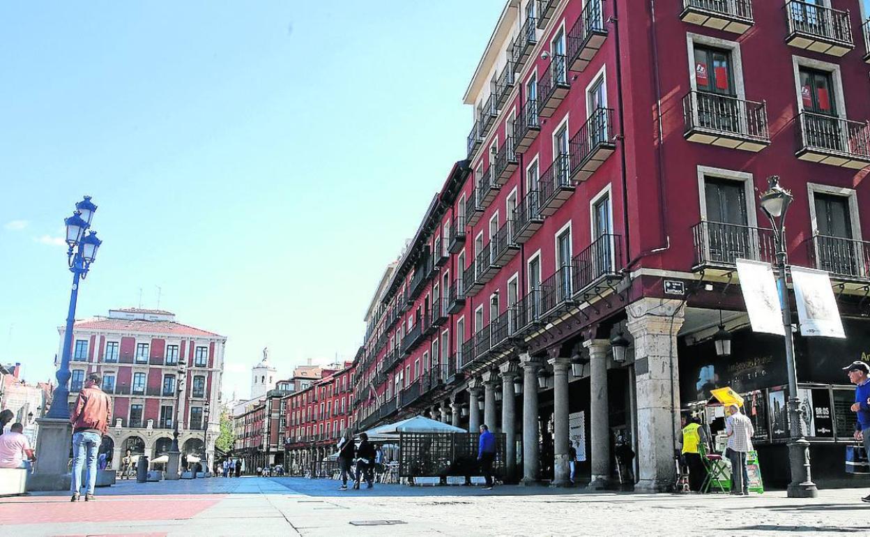 Plaza Mayor de Valladolid, donde se ha concedido licencia para nueve apartamentos. 