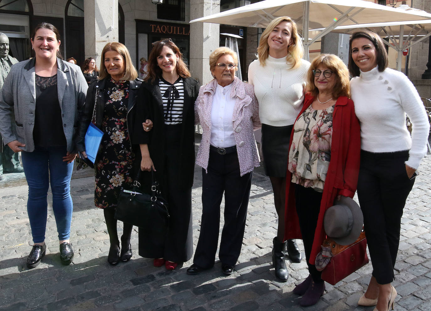 Rosana, Ana Pastor, las protagonistas de 'Mujeres del Hampa' y la ganadera Teresa Callejo han sido las homenajeadas