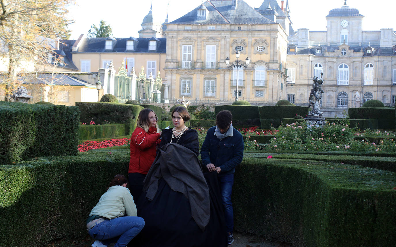 Los jardines y el Palacio de La Granja son el escenario de la película dirigida por Pablo Moreno.ANTONIO DE TORRE