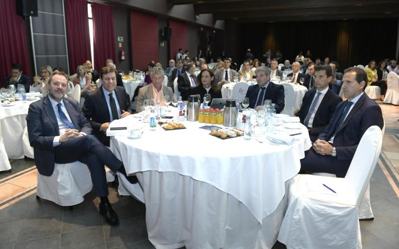 El Norte de Castilla y BBVA han celebrado este miércoles un desayuno informativo cuyo tema central es 'La disrupción digital, una oportunidad para crecer'.