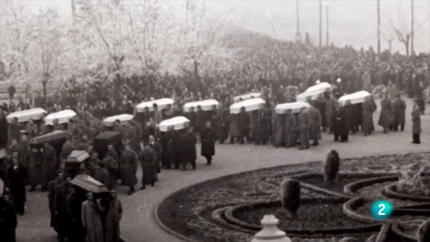 El 3 de enero de 1944, la localidad leonesa de Torre del Bierzo fue el escenario de un suceso que acabó con la vida de un número aún hoy indeterminado de pasajeros que integraban el Expreso 421.