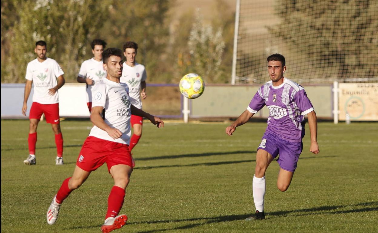Imagen del partido disputado por el Santa Marta ante el Becerril.