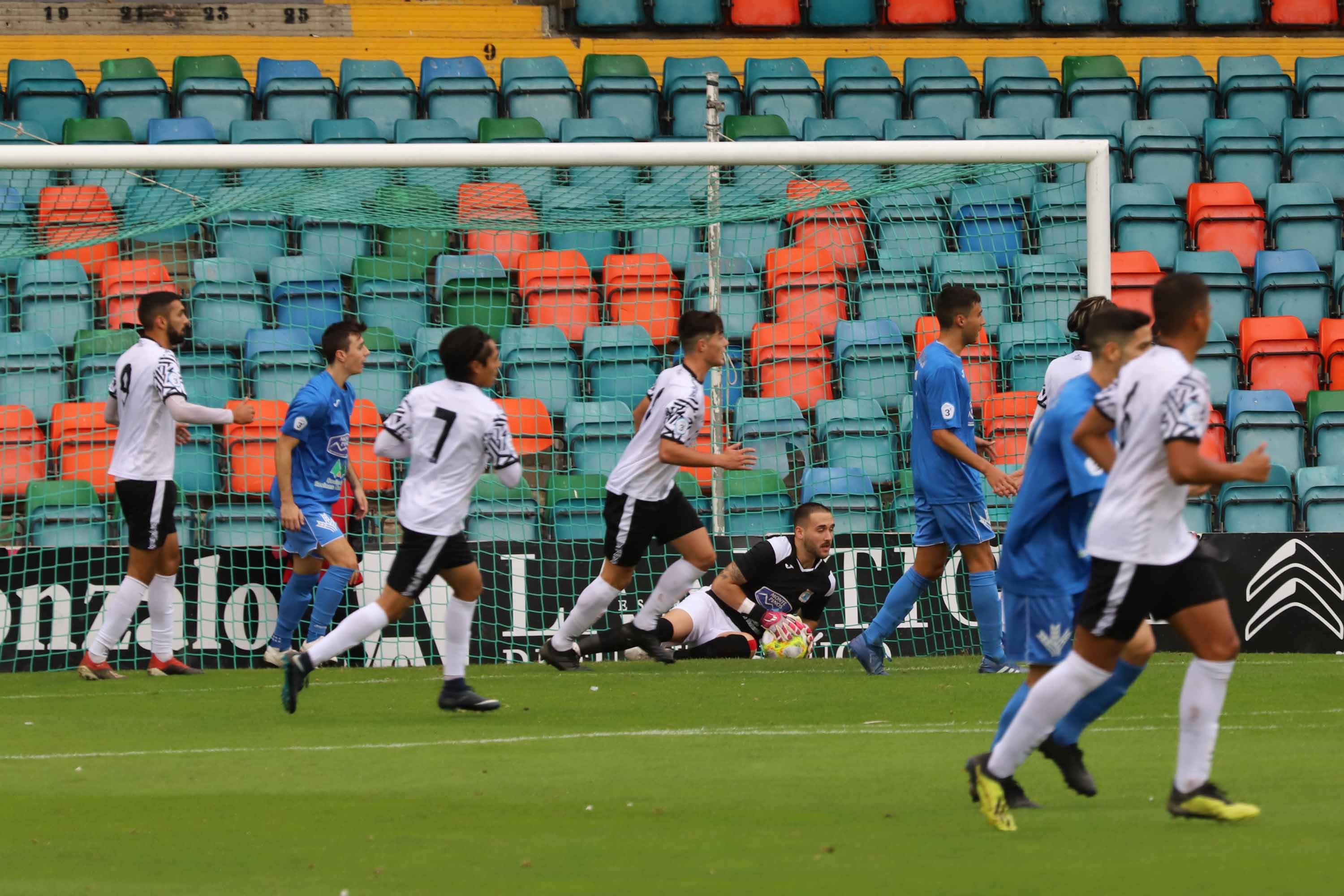 Salamanca CF UDS B - CD Izarra.
