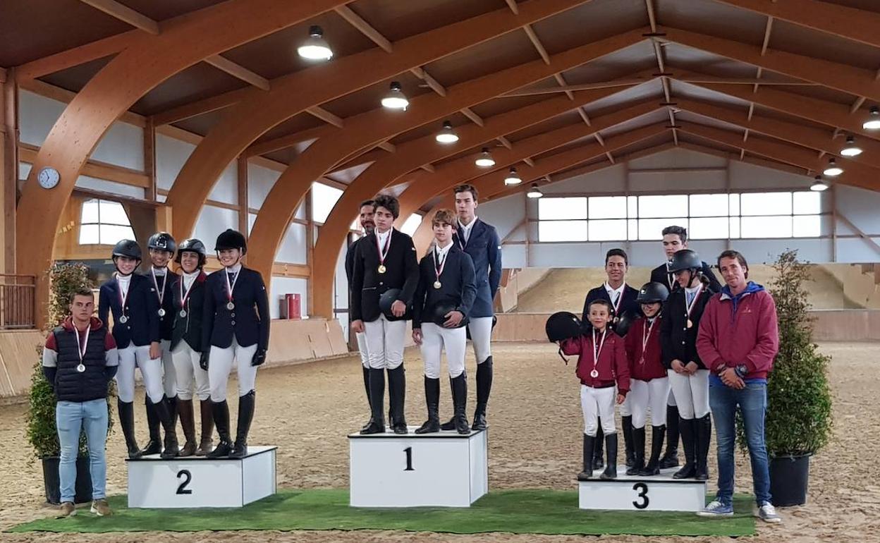 El Club Hípico Equus Duri, de Zamora, Campeón por Equipos de Castilla y León de salto 2019