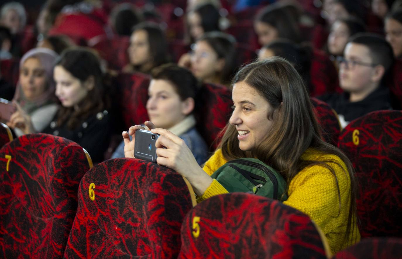 El director Salvador Simó ha presentado la película a adolescentes de varios institutos este martes 22 de octubre, dentro del ciclo joven de la Semana Internacional de Cine de Valladolid.