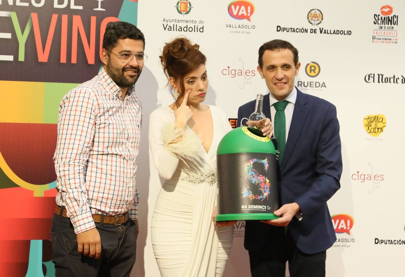El festival entrega el galardón a la bodega en reconocimiento a su trayectoria desde 1927 como pionera de la Ribera del Fuero | La gala fue presentada por la actriz Ana Arias