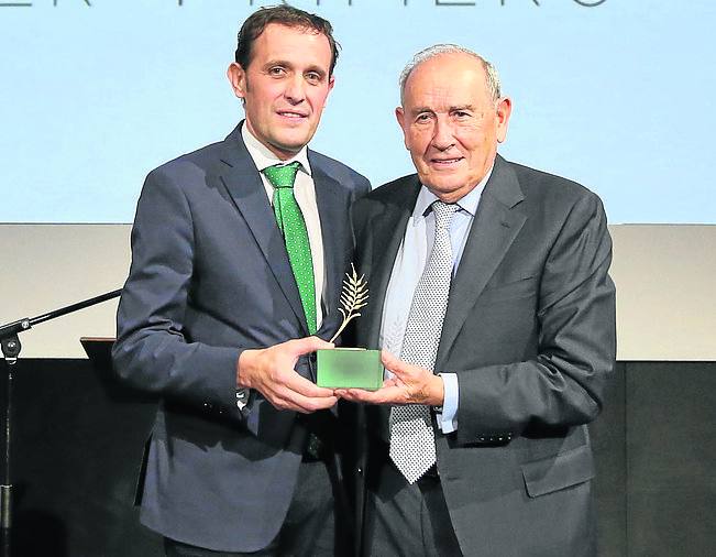 La Seminci entrega a Bodegas Protos la Espiga de Honor en reconocimiento a su trayectoria