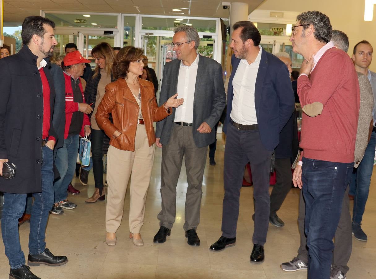 Fotos: Carmen Calvo participa en un acto del PSOE en Valladolid