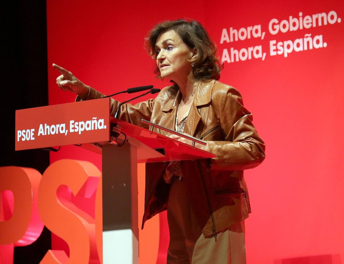 Fotos: Carmen Calvo participa en un acto del PSOE en Valladolid