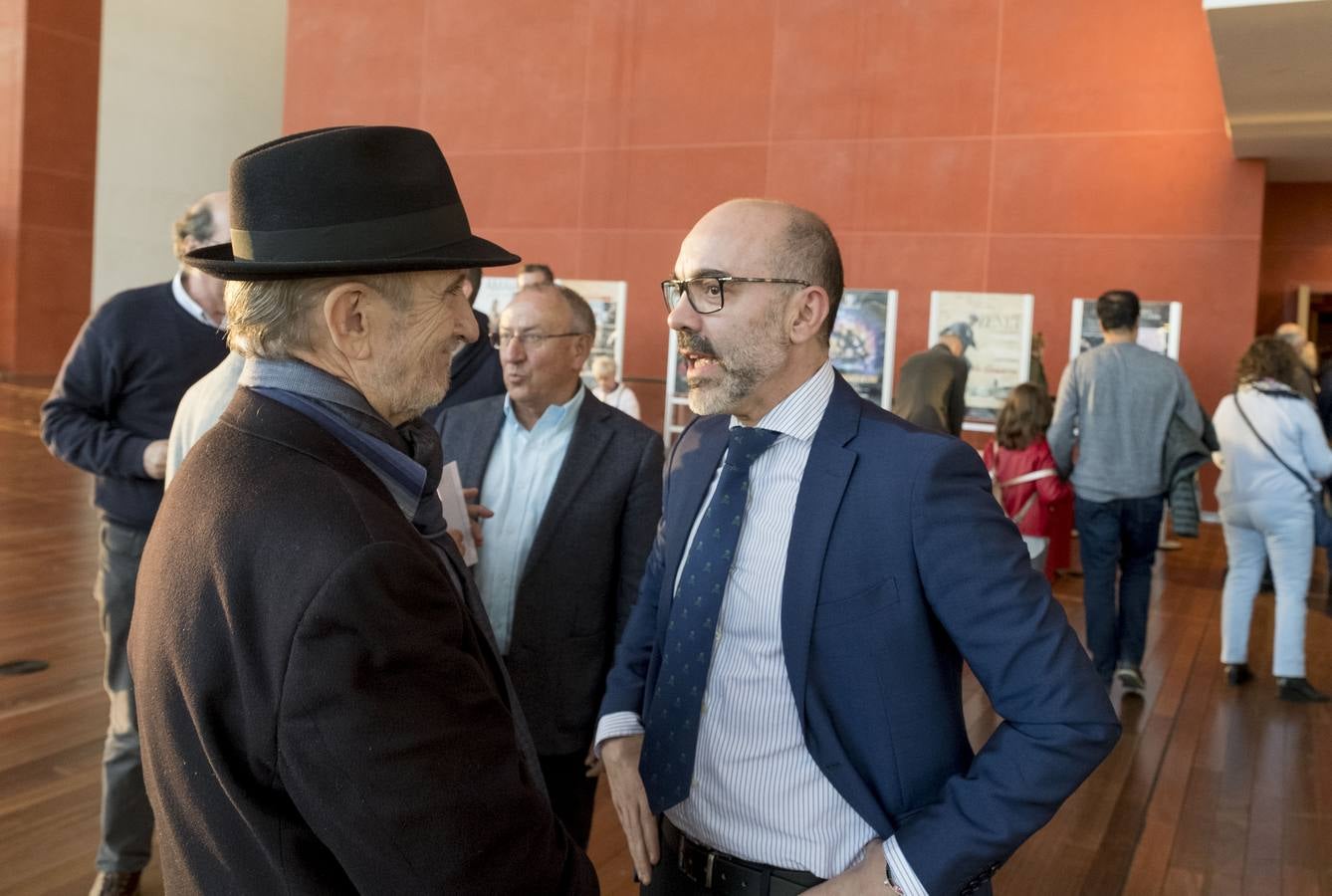 La proyección ha estado acompañada de música en directo a cargo de la Orquesta Sinfónica de Castilla y León dirigida por Rubén Gimeno