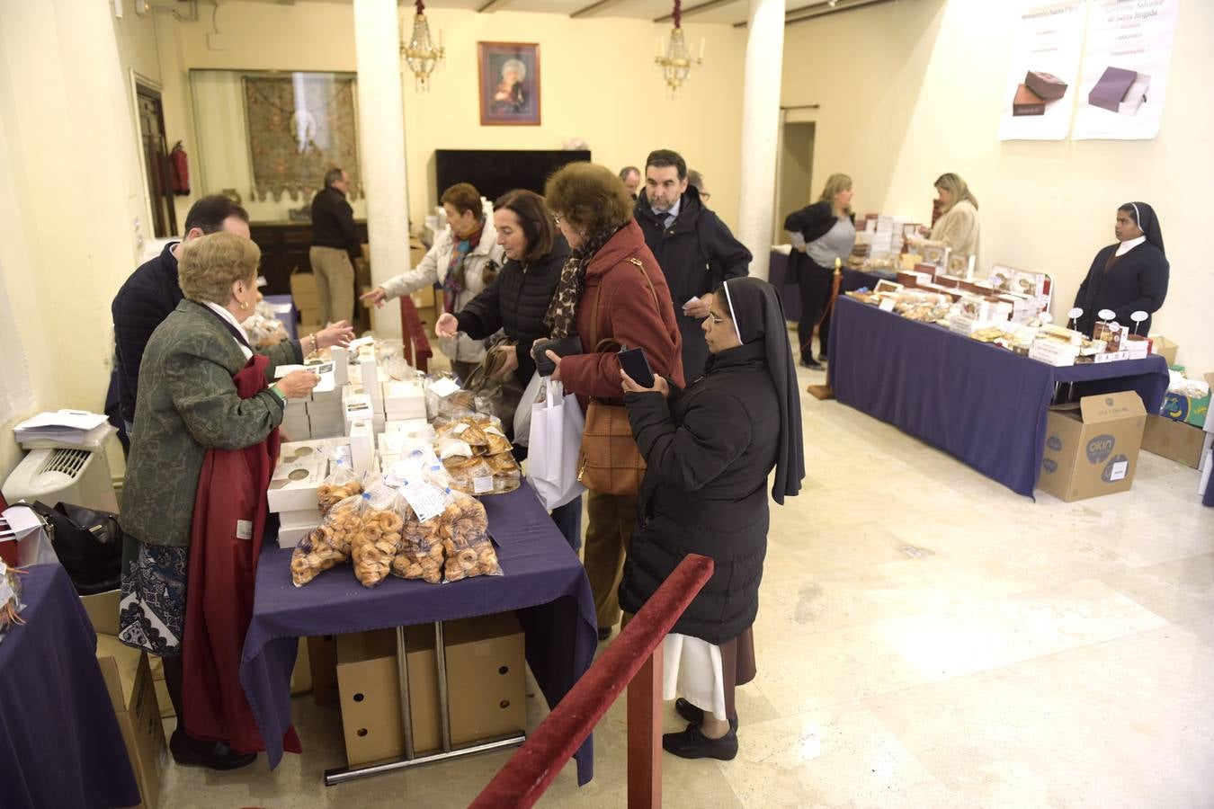 Del 25 al 27 de octubre, en la iglesia de Nuestra Señora de Las Angustias, siete monasterios exponen los dulces y pastas que elaboran de forma tradicional