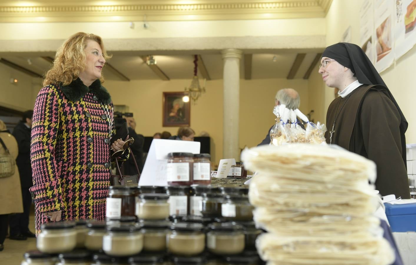 Del 25 al 27 de octubre, en la iglesia de Nuestra Señora de Las Angustias, siete monasterios exponen los dulces y pastas que elaboran de forma tradicional