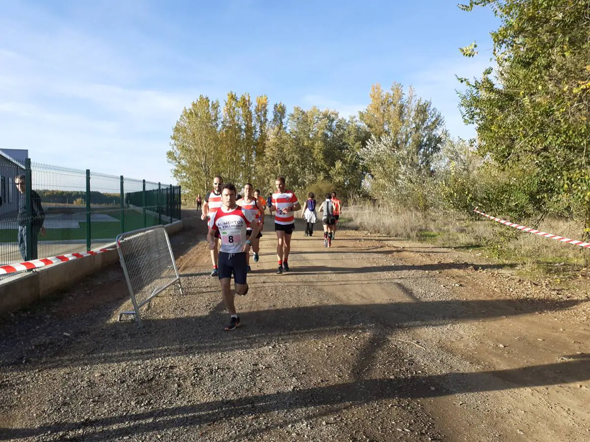 Carrera Corriendo entre viñas en Mayorga (Valladolid).