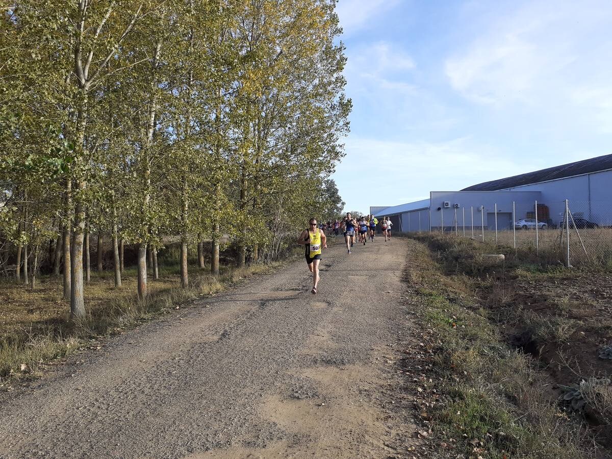 Carrera Corriendo entre viñas en Mayorga (Valladolid).