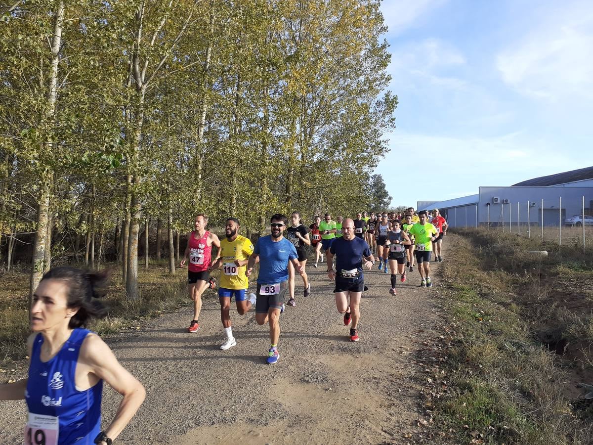 Carrera Corriendo entre viñas en Mayorga (Valladolid).