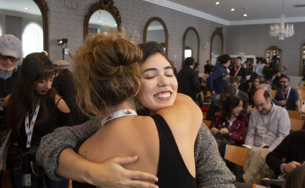 Camila Kater, premiada con el galardón al mejor cortometraje europeo por 'Carne'.