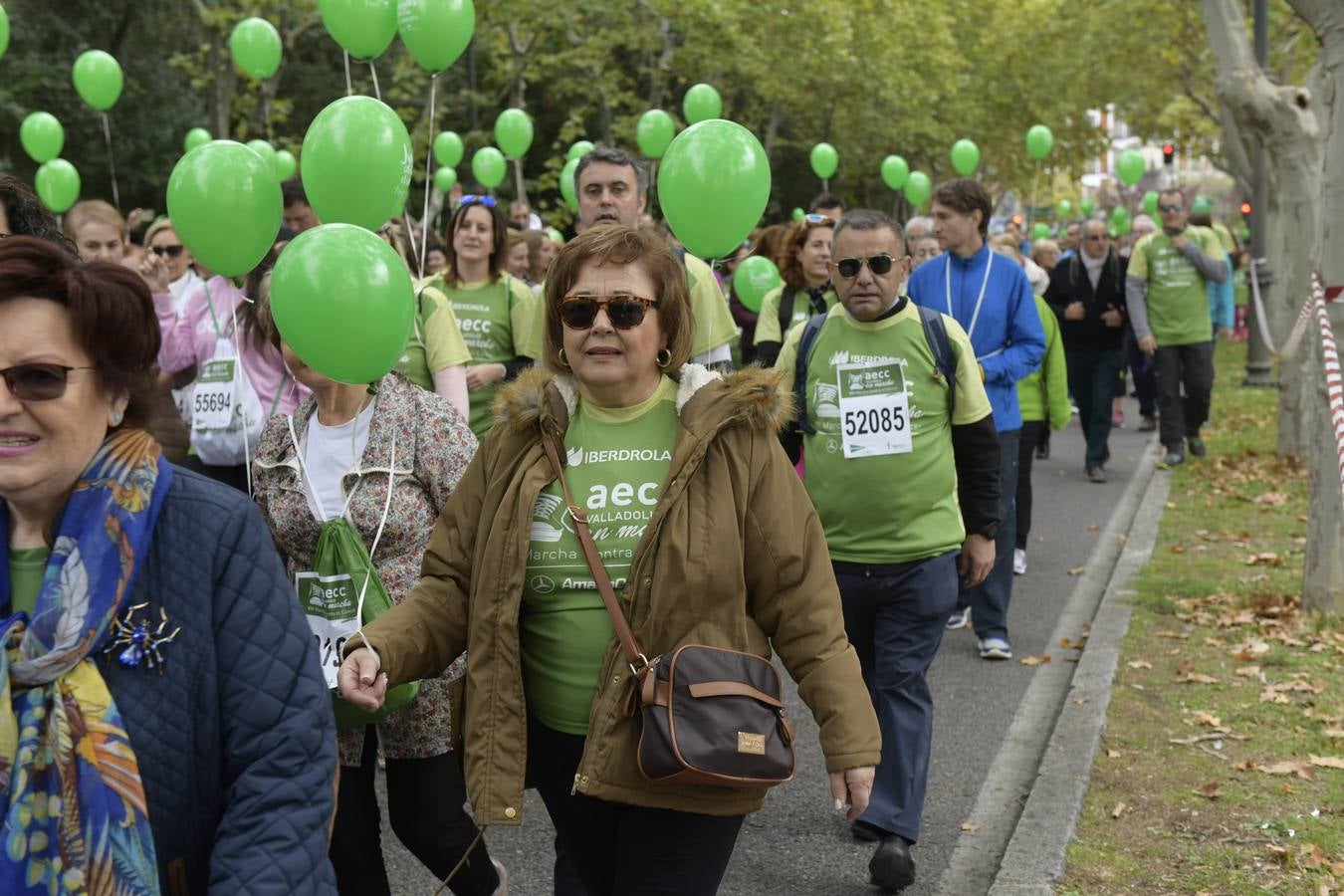 Participantes de la marcha contra el cáncer. 