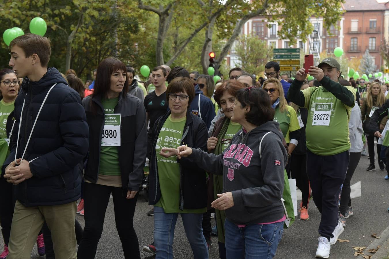 Participantes de la marcha contra el cáncer. 