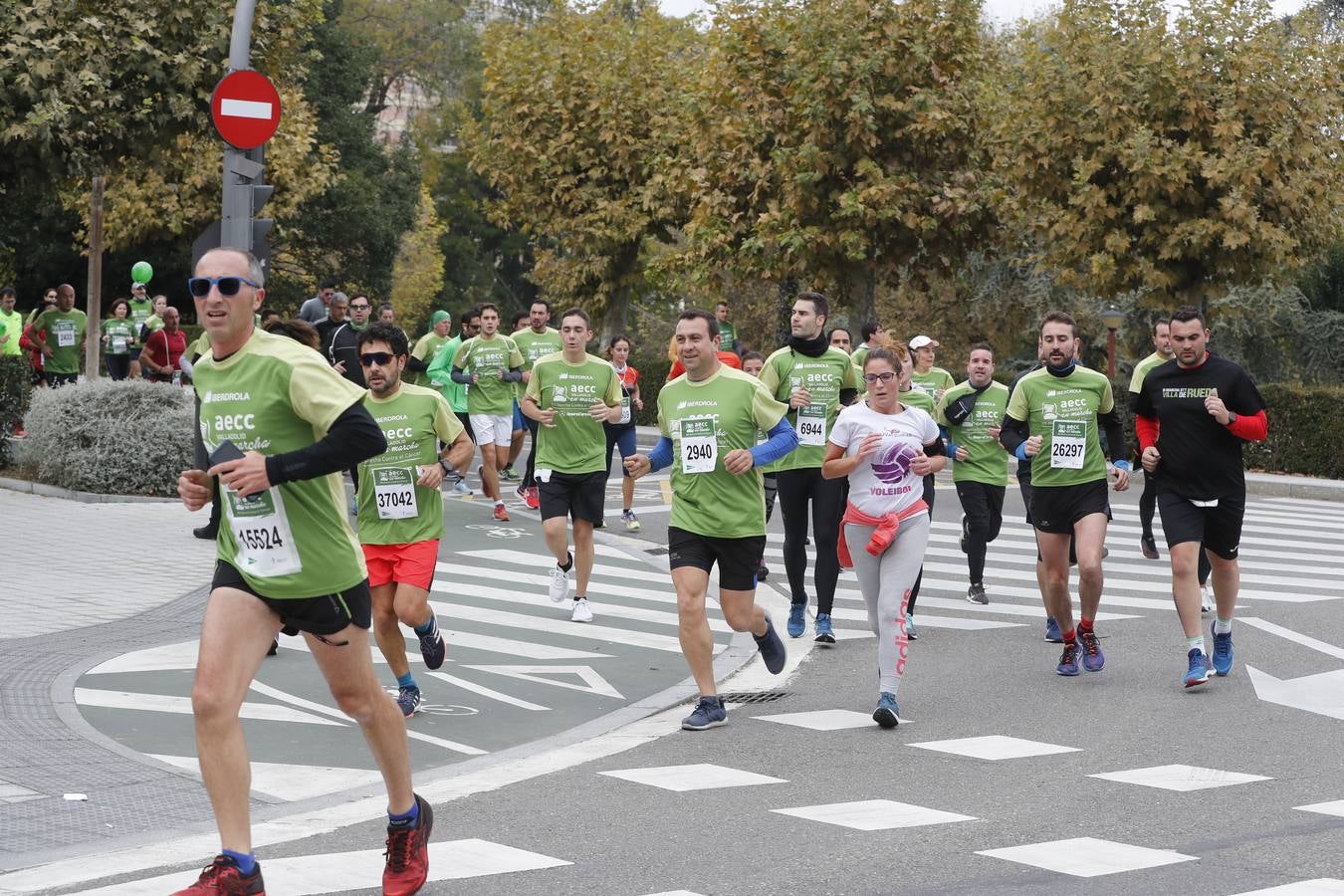 Participantes de la marcha contra el cáncer. 