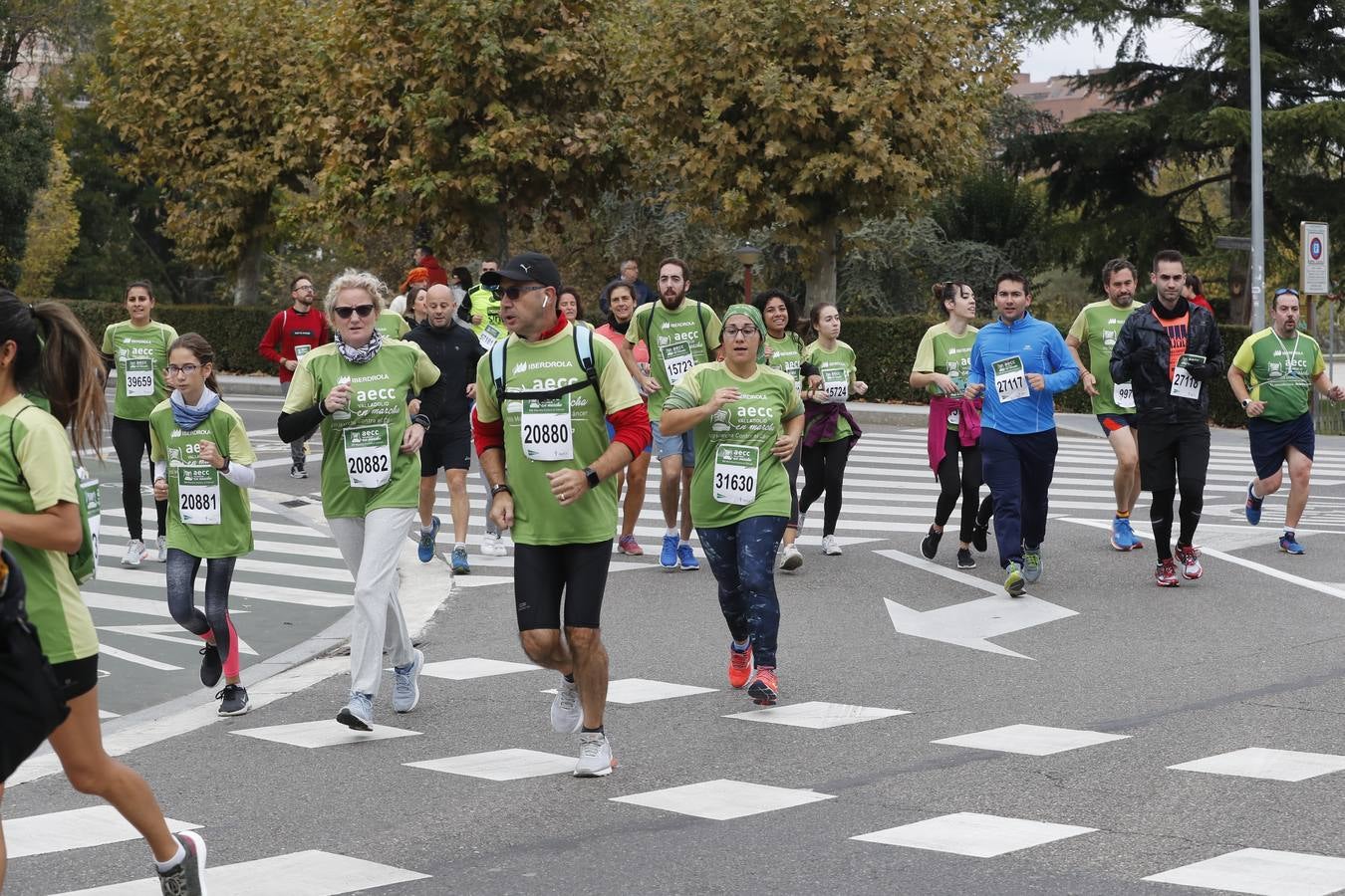 Participantes de la marcha contra el cáncer. 