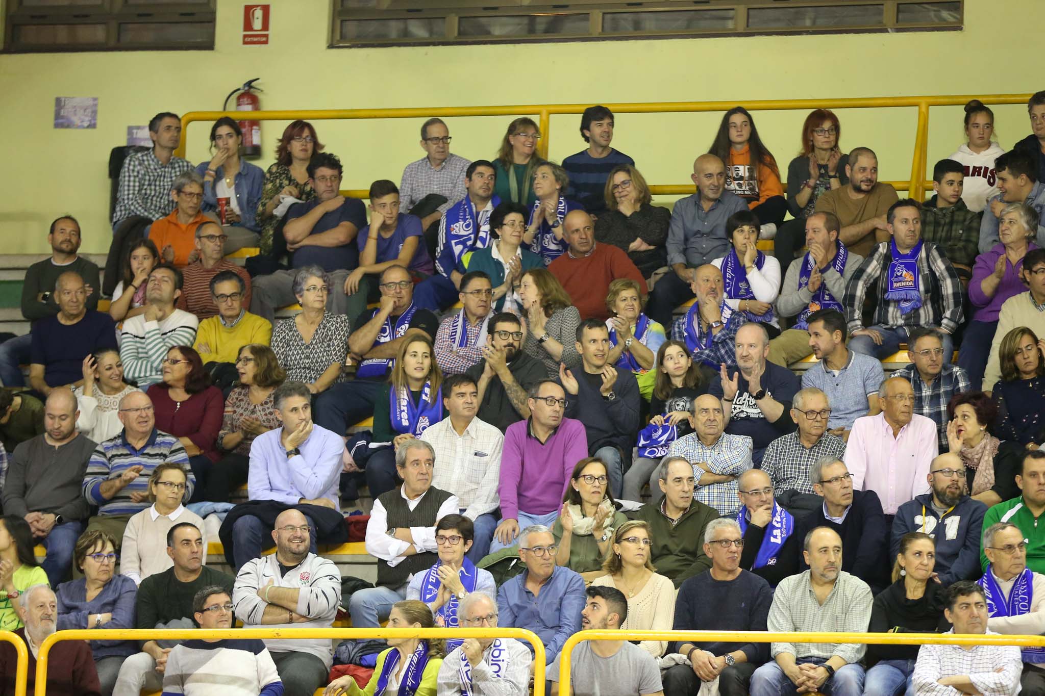 Fotos: Partido del CB Avenida ante el Uni Gyor Mely-Ut húngaro