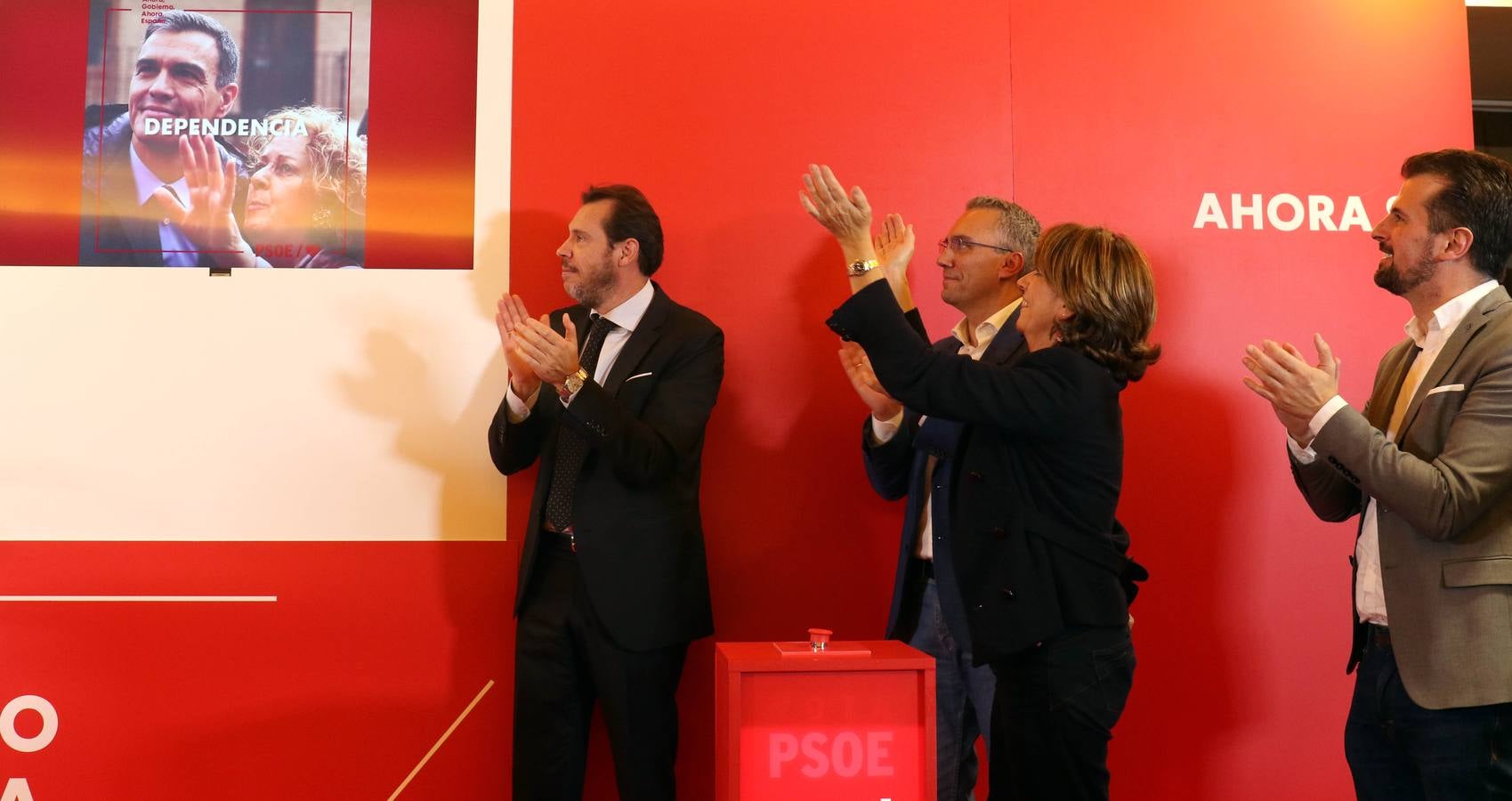 Ha estado acompañada por el secretario general del PSOE de Castilla y León, Luis Tudanca; el cabeza de lista al Congreso, Javier Izquierdo; el cabeza de lista al Senado, Manuel Escarda; y el alcalde de Valladolid, Óscar Puente